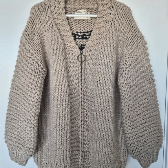 Jackson Rowe Beige Eye Pattern Cardigan - Picture 2 of 3
